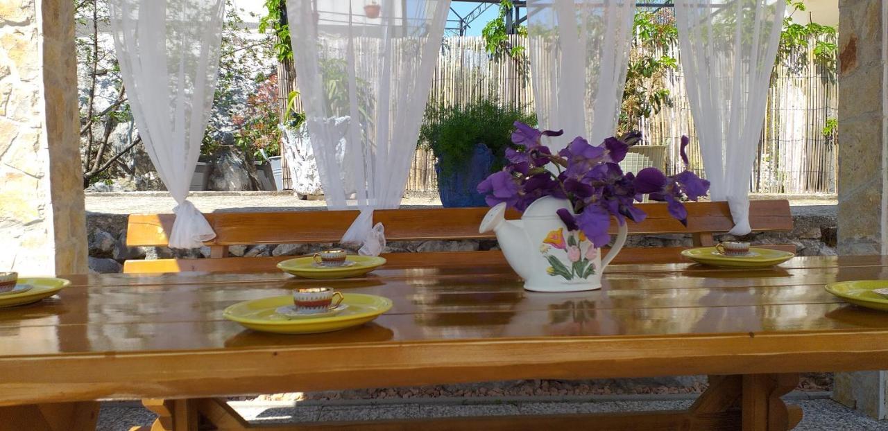 Holiday Home Perunika Zezevica Exterior foto